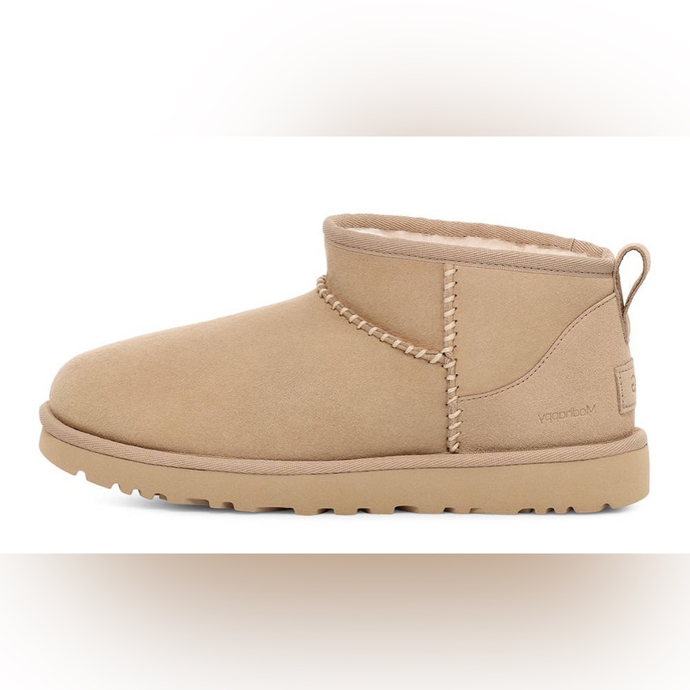 NEW Madhappy Uggs Ultra Mini White Pepper